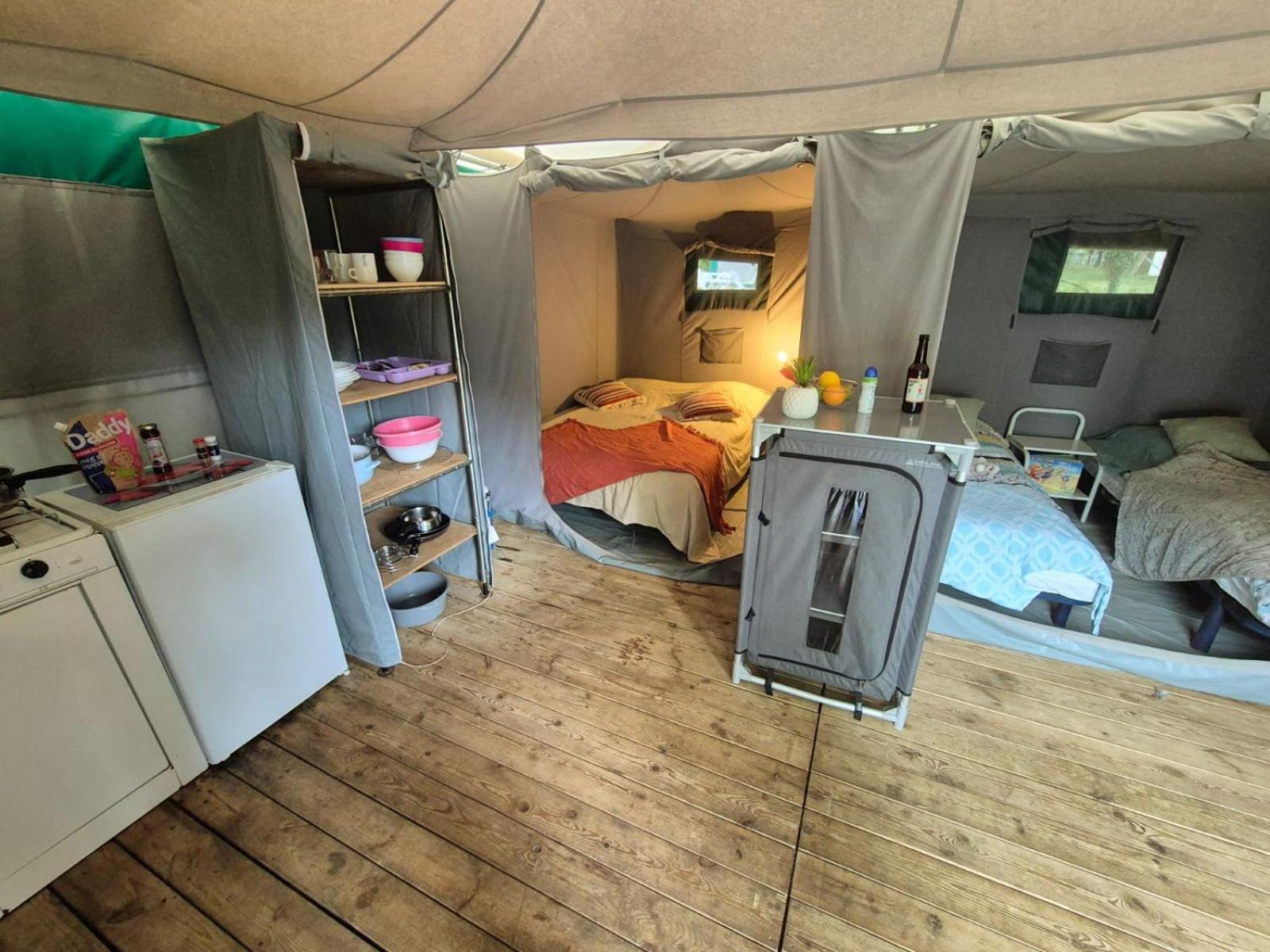 Camping Les Peupliers Vendays-Montalivet Exterior photo