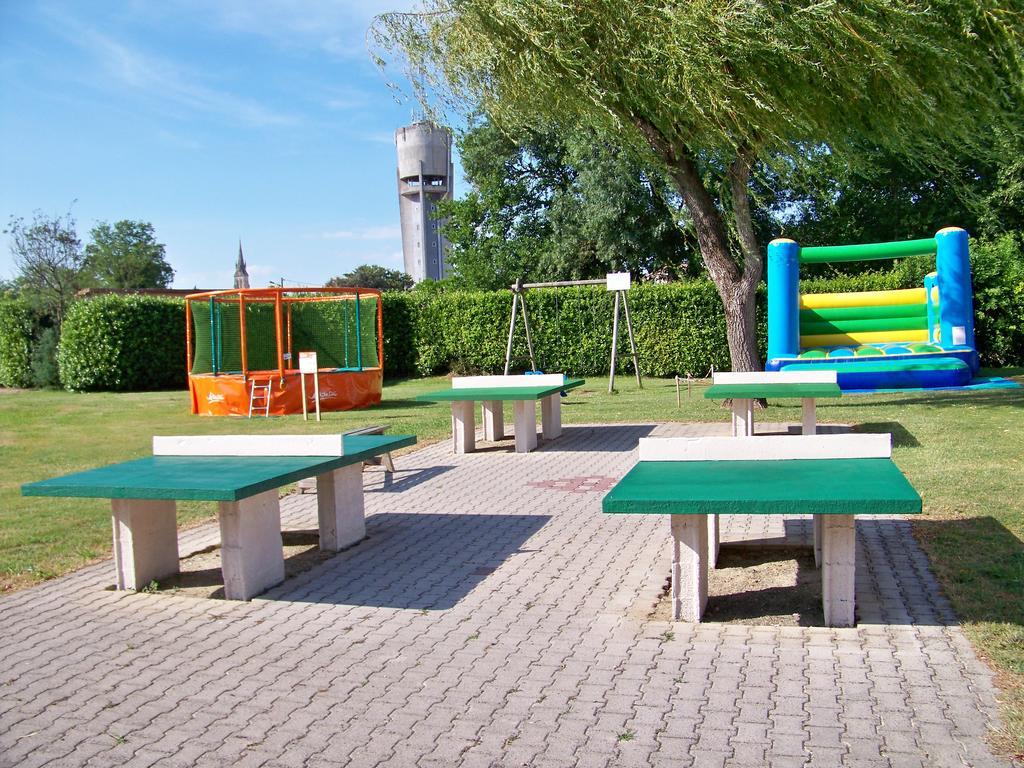 Camping Les Peupliers Vendays-Montalivet Exterior photo